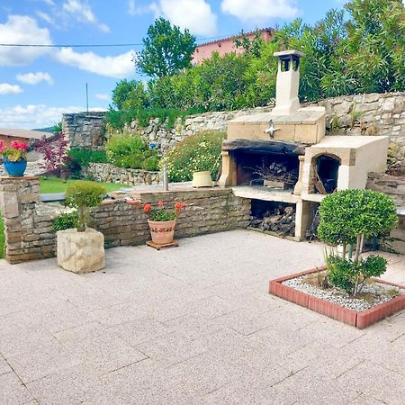 Escapade A Lodeve La Paisible Apartamento Exterior foto